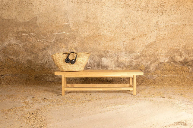 Jak czyścić drewniane meble?