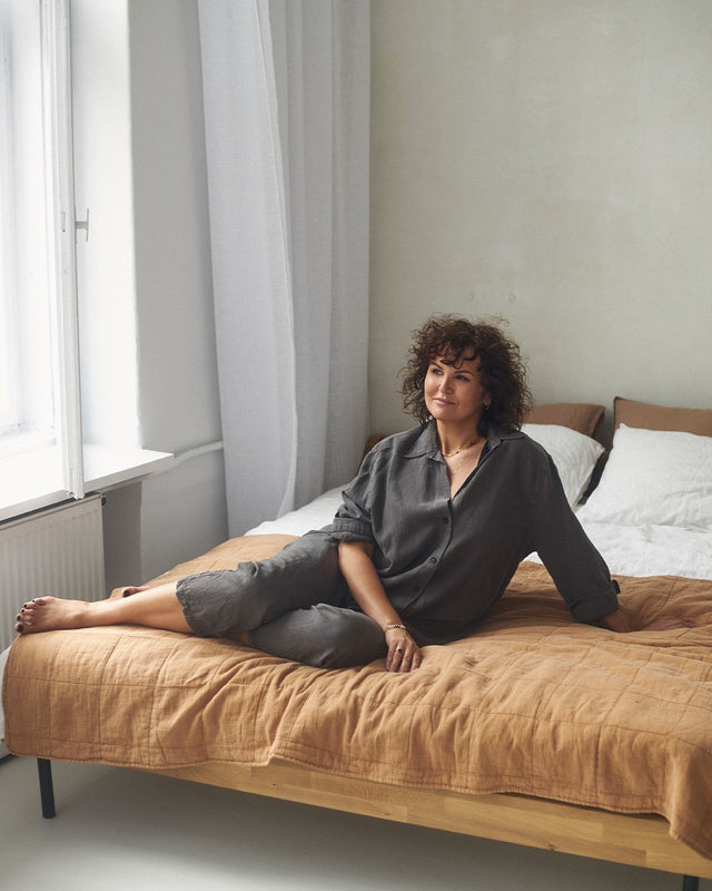 Łóżko do sypialni w stylu japandi 6