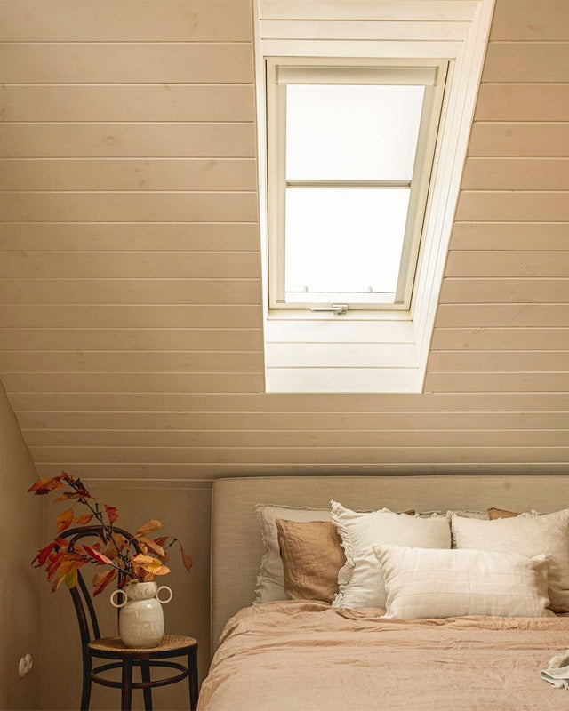 Łóżko tapicerowane z pojemnikiem w materiale len plecionka naturalne barwy 2