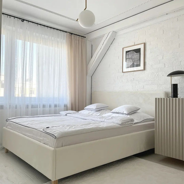 Łóżko tapicerowane z pojemnikiem w materiale len plecionka naturalne barwy 4