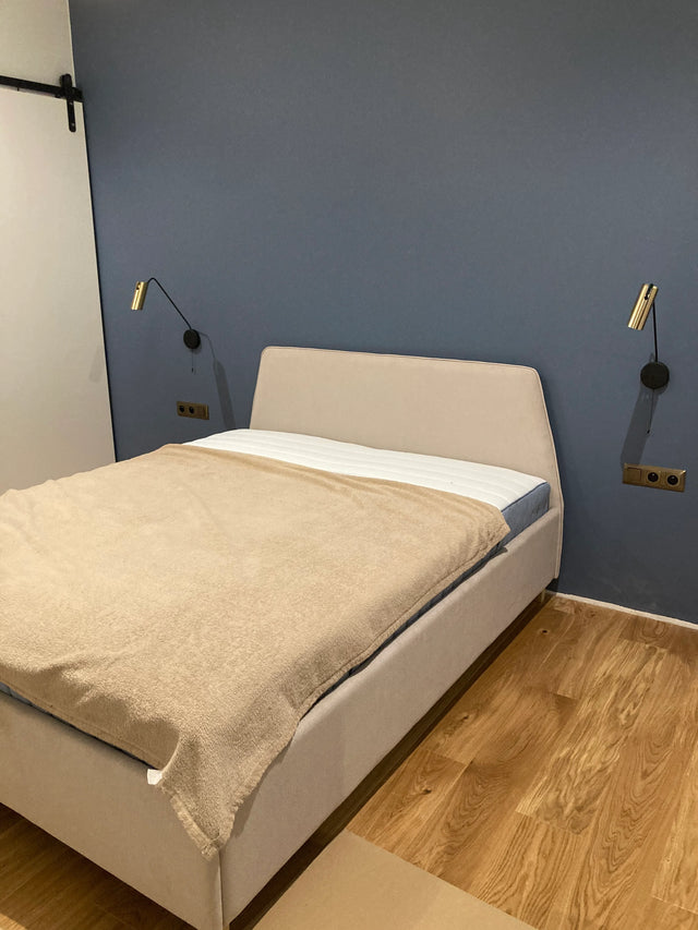 Łóżko tapicerowane do sypialni w azjatyckim stylu 9