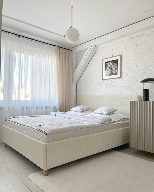 Łóżko tapicerowane z pojemnikiem Slim