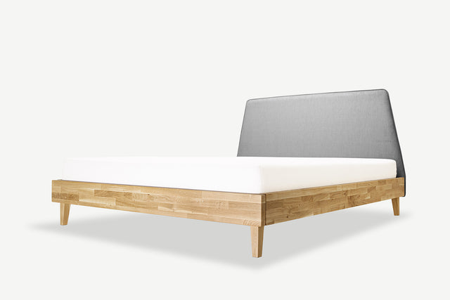 Model 3D łóżka dębowego Angel 9