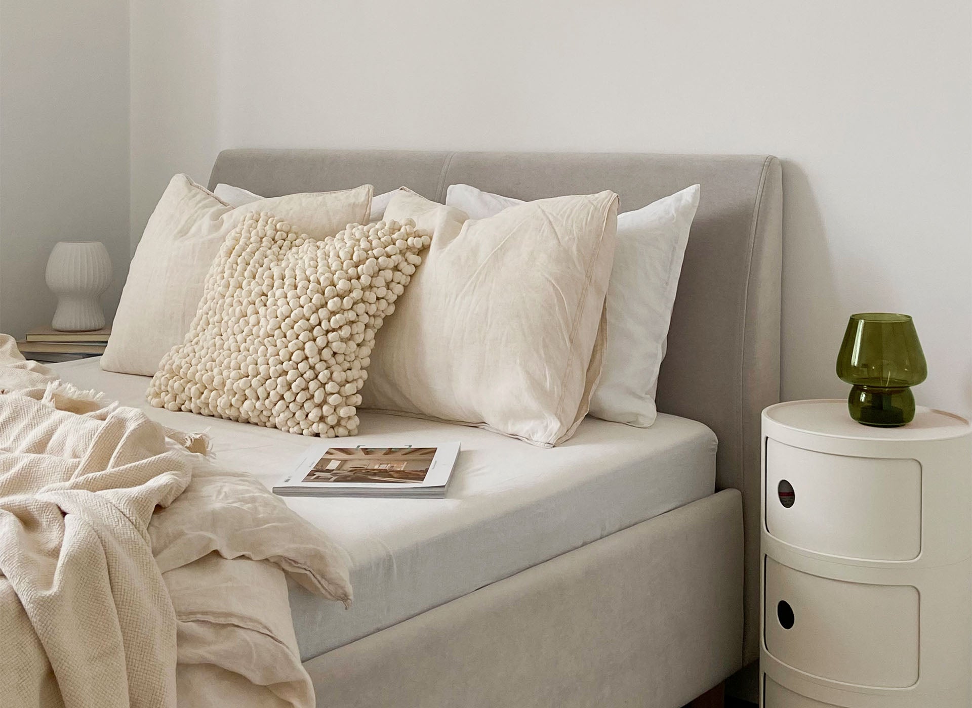 Łóżka tapicerowane 1