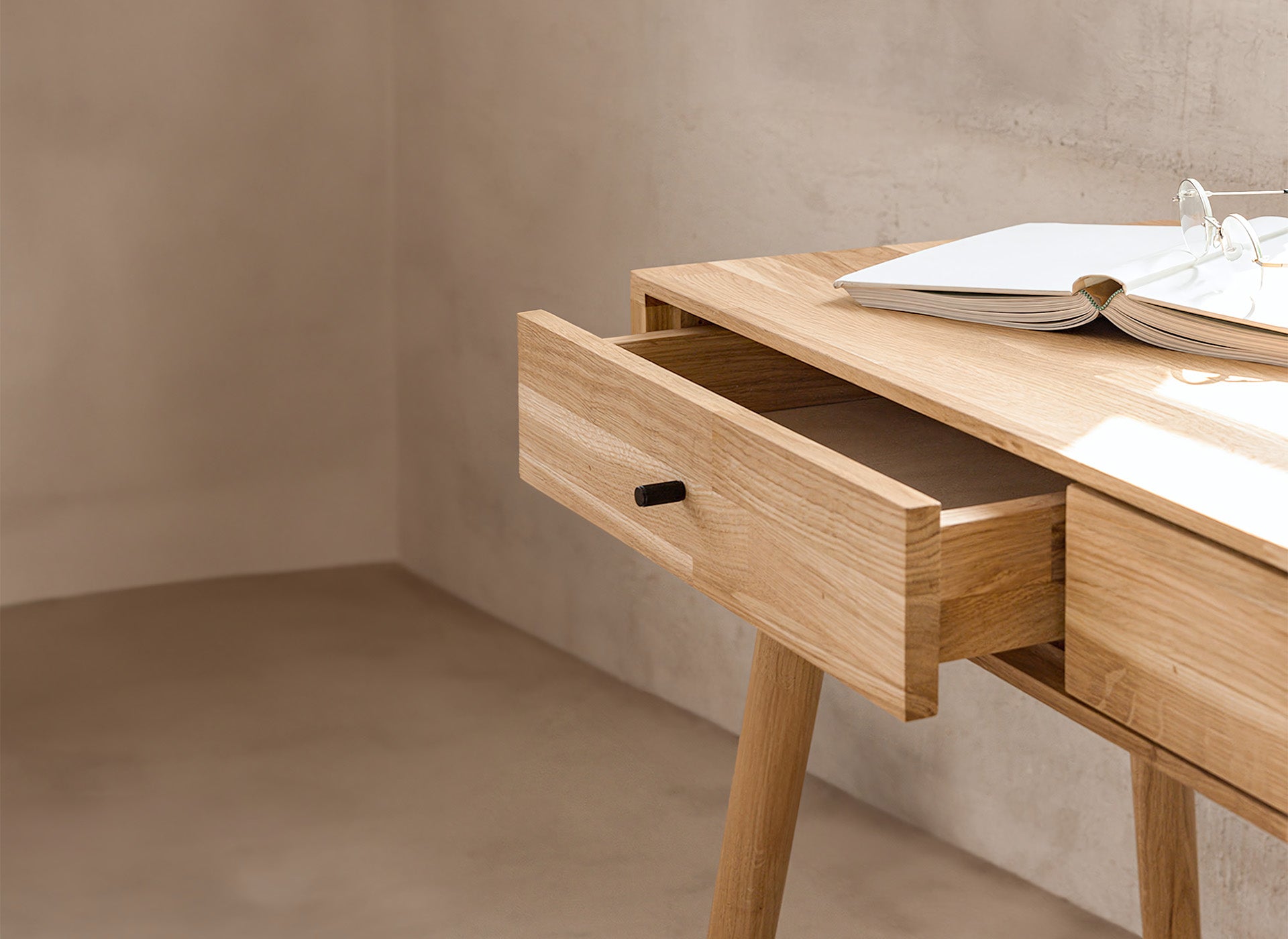 Toaletki drewniane 1