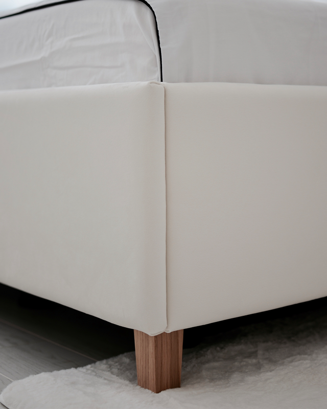 Upholstered storage bed Slim