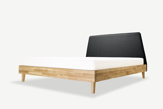 Model 3D łóżka dębowego Angel 8