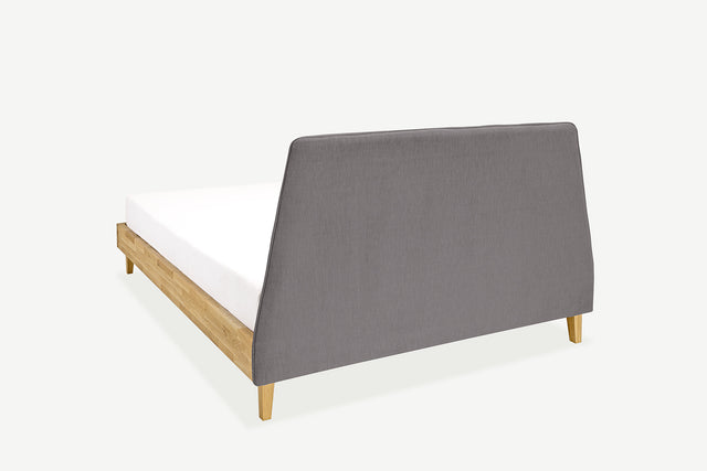 Model 3D łóżka dębowego Angel 4